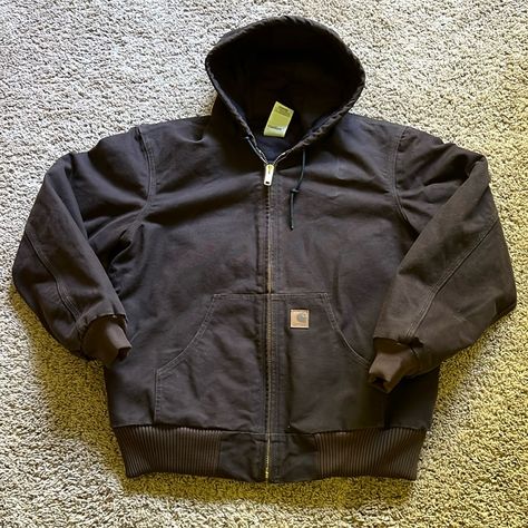 Size Medium; Regular, Color J130 Dkb (Dark Brown,) Manufactured 10/2008. Measures Approximately 26.5” From Armpit To Armpit. Inside Pockets. Jacket Is In Excellent Condition, Has Been In Storage And Appears Unworn But Doesn’t Have Original Store Tags. Writing On Label Tags Is Slightly Faded On Left Side. Pet & Smoke Free Home. Dark Brown Carhartt Jacket, Winter Jackets Grunge, Cozy Winter Jackets, Carhartt Corduroy Jacket, Vintage Clothes For Men, Alt Winter Outfits Cold Weather, Brown Carhartt Jacket Outfit, Carhartt Jacket Aesthetic, Dark Brown Hoodie