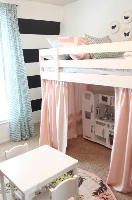 Play kitchen under loft bed (bed, tables & chairs from ikea) Mommo Design, Ideas Habitaciones, Pink Curtains, Kid Rooms, Girls Rooms, Big Girl Rooms, Kids Bedrooms, Pink Room, Play Kitchen