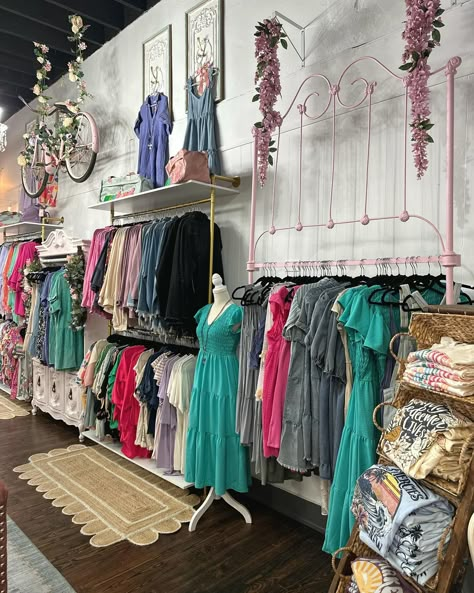 New transition to fall arrivals will be coming out this week! 💕🍂🍁 Grab your bestie & plan a trip to our storefront in Pendleton, IN this Friday or Saturday. The countdown is on to fall festivals!!! We can't WAIT to get the tiny houses out!!!! 🙌��🏻 #boutique #indianaboutique #onlineshopping #indiana #boutiqueclothing #shop #shoplocal Festival Boutique Booth, Boutique Inspiration, Southern Boutique, Fall Festivals, Booth Displays, Craft Booth Displays, Boutique Ideas, Beach Boutique, Plan A Trip