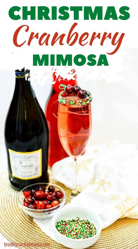 Easy Christmas Drink Recipes, Easy Winter Drinks, Cranberry Mimosa Recipe, Fun Christmas Cocktails, Christmas Themed Drinks, Easy Christmas Drinks, Easy Holiday Drinks, Classic Mimosa, Winter Drink Recipes