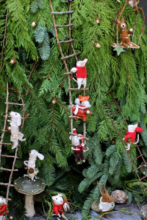 Forest Themed Christmas, Woodland Christmas Theme, Forest Christmas, Miniature Christmas Trees, Woodland Christmas, Christmas Inspo, Christmas Wonderland, Forest Floor, Christmas Mood