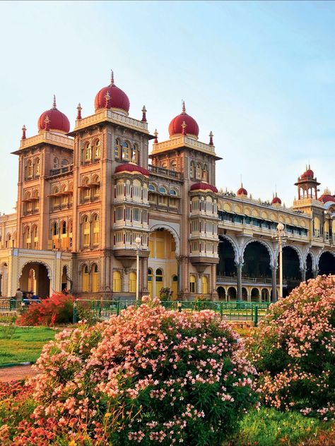 Mysore Palace. Mysore Place Images, Karnataka Famous Places, India Famous Place, Mysore Palace Photoshoot, Mysore Palace Painting, Mysore Photoshoot, Mysore Palace Aesthetic, Indian Palace Aesthetic, Mysore Palace Photography