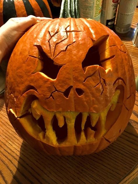 Pumpkin Carving Ideas Scary Creepy, Extreme Pumpkin Carving Ideas, Halloween Pumpkins Scary, Spooky Pumpkin Carving Ideas Scary, Halloween Pumpkins Carvings Scary, Pumpkin Carving Ideas Detailed, It Pumpkin Carving Ideas, Crazy Pumpkin Carving Ideas, Pumpkin Carving Ideas Hard