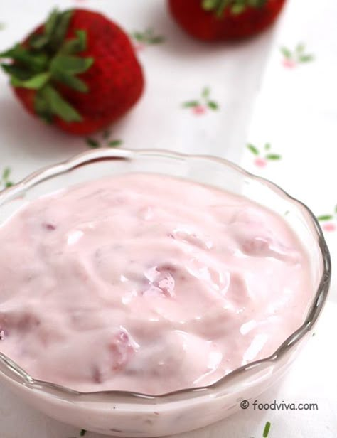 Strawberry Yogurt Recipes, Homemade Frozen Yogurt Recipes, Flavored Yogurt, Bagel Recipe Easy, Homemade Yogurt Recipes, Strawberry Freezer Jam, Instant Pot Yogurt, Homemade Strawberry Jam, Yogurt Recipe