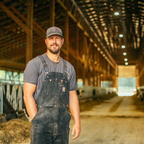 Farming Photoshoot, Farmer Aesthetic, Farm Costumes, Farmer Man, Farmer Photo, Farmer Photography, Team Photoshoot, Ag Photography, Dairy Farming