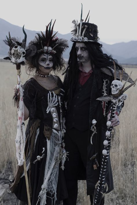 Voodoo Family Costume, Voodoo King And Queen Costume, New Orleans Voodoo Costume, Vodoo Costumes Couple, Voodoo Couples Halloween Costumes, Witch Doctor Hat, Voodoo Witch Costume Diy, Voodoo Couple Costume, Voodoo Costume Female Diy