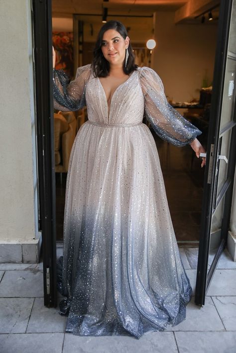 Colorful Plus Size Wedding Dress, Unique Plus Size Wedding Dresses, Studio Levana, Plus Size Ball Gown, Plus Wedding Dresses, Plus Size Brides, Plus Size Wedding Dresses, Plus Size Wedding Gowns, Plus Size Gowns