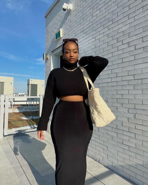 Outfits To Wear To A Nice Restaurant, Long Black Skirt Outfit Black Women, Black Maxi Skirt Outfit Black Women, Modest Church Outfits Black Women, Modest Feminine Outfits Black Women, Black Curvy Women Outfits, Black Skirt Outfit Black Women, Cool Modest Outfits, Long Skirt Outfits Black Women