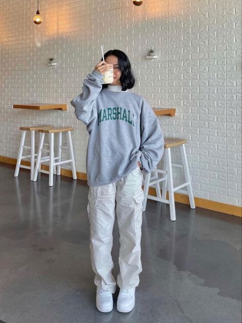 FOLLOW FOR MORE ! #explore #explorepage #foryou #fyp #cybery2k #streetwear #tiktok #vondutch #followme # Baggy Outfit Ideas, Baggy Clothes, Foto Casual, Tomboy Style Outfits, Cool Fits, Swaggy Outfits, Tomboy Fashion, Dope Outfits, Mode Streetwear