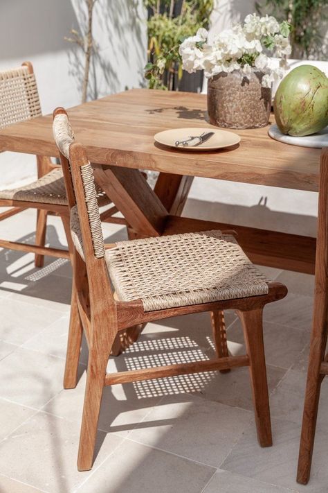 The Dewi dining chair will look amazing in any indoor or outdoor space thanks to its charming and simple design. Mediterranean Dining Chairs, Casa Cook, Siargao, Teak Dining Chairs, 16 Weeks, Dining Stools, Dimension 20, Outdoor Stools, Teak Outdoor