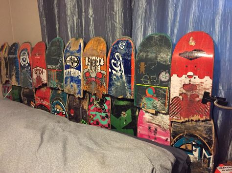 Home made broken skateboard headboard Skateboard Headboard, Skate Bedroom, Skateboard Bench, Skateboard Bedroom, Broken Skateboard, Old Skateboard, Skateboard Furniture, Make A Headboard, Skateboard Ideas