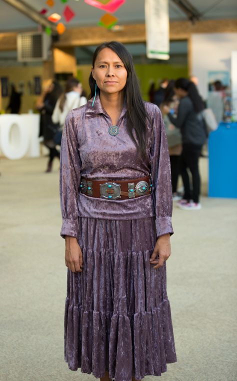 These Women are in Paris To Make Sure Female Voices are Heard During Climate Change Negotiations Navajo Women, Native American Studies, Native Fashion, Cultural Beauty, Native American Clothing, Native Pride, Navajo Style, Indigenous People, Native Style