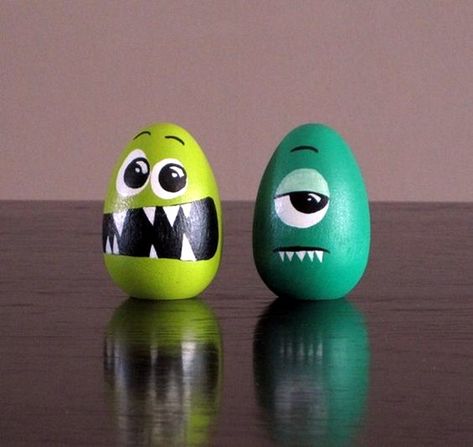 MENU ARTCRAFTLESSONSPAINTINGSTATTOOABOUT US BACK HomeFestivals40 Easter Egg Decoration Ideas 40 Easter Egg Påskeaktiviteter For Barn, Monster Faces, Funny Easter Eggs, Easter Egg Decoration, Creative Easter Eggs, Egg Decoration, Diy Ostern, Easter Egg Designs, Easter Eggs Diy