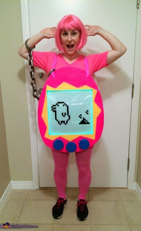 Tamagotchi DIY Costume 90s Fancy Dress, Creative Halloween Costumes Diy, 90s Halloween Costumes, 90s Halloween, Diy Halloween Costumes For Women, Homemade Halloween Costumes, Diy Halloween Costume, Homemade Costumes, Halloween Costume Contest