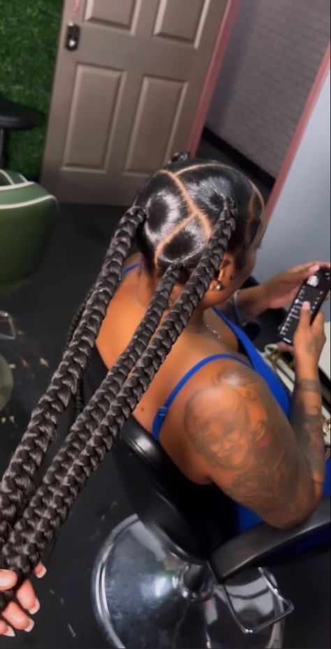 Extended Braids Hairstyles, Simple Braiding Hairstyles For Black Women, Jayda Wayda 5 Jumbo Braids, Baddie Braiding Hairstyles, Jumbo Jayda Wayda Braids, 4 Long Braids With Weave, Jayda Braids 5 Braids, Double Dutch Jayda Wayda Braids, 4 Knotless Braids Hairstyle