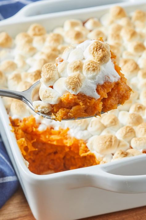 Mashed Sweet Potatoes with Marshmallows Sweet Potatoes Recipes, Easy Delicious Casseroles, Sweet Potatoes With Marshmallows, Thanksgiving Casserole, Yams Recipe, Candy Yams, Favorite Casseroles, Potatoes Recipes, Sweet Potato Recipes Casserole