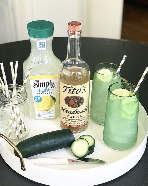 Boozy Drinks, Cocktail Drinks Recipes, Alcohol Drink Recipes, Drinks Alcohol Recipes, Alcohol Recipes, 3 Ingredient, Slushies, Adult Drinks, Summer Cocktails