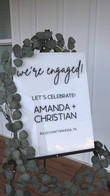 Diy Engagement Sign, Engagement Party Ideas Indoor, Engagement Sign Board, Engagement Party Chalkboard Sign, House Engagement Party, Engament Party Decorations, Engagement Signs Ideas, Engagement Party Decorations Elegant, Neutral Engagement Party