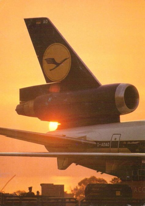 Pilot Aesthetic, Lufthansa Airlines, Plane Wallpaper, Canadian Airlines, Aviation Nation, Douglas Aircraft, Plane And Pilot, Dc 10, Airplane Photography