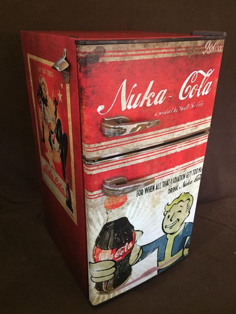 Diy Gamer Decor, Fallout Merch, Fallout Theme, Retro Mini Fridge, Fallout Props, Cool Mini Fridge, Fallout Fan Art, Fallout Game, Interior Design Boards