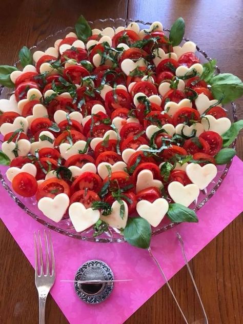 Conversation Heart Theme Party, Breakfast Galentines, Taco Heart Platter, Mon Cheri Party, Galentines Lunch Ideas, Pretty In Pink Bridal Shower Ideas, Galentines Drinks, Valentines Bridal Shower Ideas, Valentines Day Baby Shower Ideas