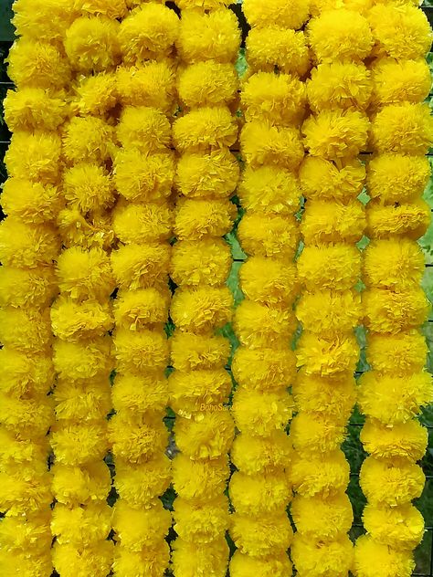 Real Look Indian Artificial Marigold Strings Flower Garland decor Wedding Party Decor Christmas Flowers Home Decor Christmas Decor Etc. Item Specification - Wholesale Lots Artificial Marigold Flower Garlands Vine Wedding Indian Event Decoration Fresh Like Real Look Artificial Flower Strings Decorations Fiber Marigold The best thing about these artificial flower garlands is that you can re-use it several times and these are very easy to maintain. This will make them look like natural marigold flo Marigold Strings, Mehndi Decorations, Flowers Garland, Plastic Gift Wrap, Marigold Flowers, Decoration Flowers, Vine Wedding, Diwali Decoration, Wedding Indian