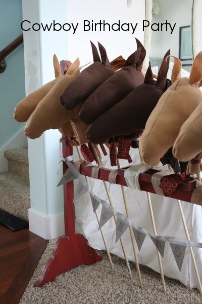 cowboyparty Cowboy Birthday Party Ideas, Wild West Party, Horse Birthday Parties, Diy Horse, Cowboy Birthday Party, Cowgirl Birthday Party, Yacht Master, Stick Horses, Horse Party