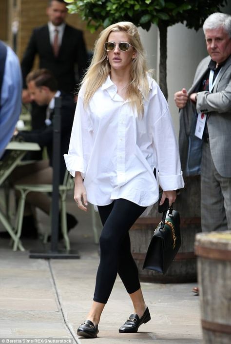 Walk this way: Ellie Goulding appeared in high spirits as she stepped out in London casually-clad for the afternoon on 12 Jul 2017. What To Wear With Leggings, Stylish Leggings Outfit, Casual Fashion Outfits, Grey Leggings Outfit, Oversized White Shirt, Black Leggings Outfit, Oversized Tee Shirt, Leggings Outfits, High Spirits