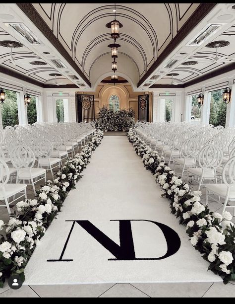 Black And White Wedding Theme, Dream Wedding Reception, Dream Wedding Decorations, White Wedding Theme, Luxury Wedding Decor, Wedding Venue Decorations, Future Wedding Plans, Dream Wedding Ideas Dresses, Salou