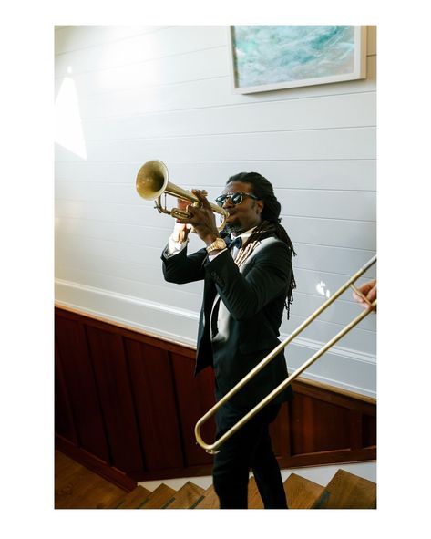 Good party vibes don’t start on the dance floor, they start after the ceremony and at dinner. If you want lots of energy on your wedding day do what Caroline & Jack did and start the music and entertainment early… . @hudsonhorns . . #ukweddingphotographer #lakecomoweddingphotographer #lakecomoweddingplanner #lakecomowedding #villapizzowedding #villabalbianowedding #mallorcaweddingphotographer #portugalweddingphotographer #californiaweddingphotographer #londonweddingphotographer #croat... Lake Como Wedding, On The Dance Floor, Nyc Wedding, Lake Como, The Dance, Dance Floor, On Your Wedding Day, Best Part Of Me, Wedding Planner