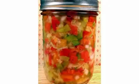 Best Banana Pepper Relish Recipe - Drinks & Foods Banana Pepper Relish Canning, Banana Pepper Relish Recipe Canning, Sweet Banana Pepper Relish, Canning Banana Peppers Recipes, Sweet Pepper Relish Recipe, Banana Pepper Canning Recipes, Banana Pepper Relish Recipe, Banana Pepper Relish, Banana Pepper Jelly