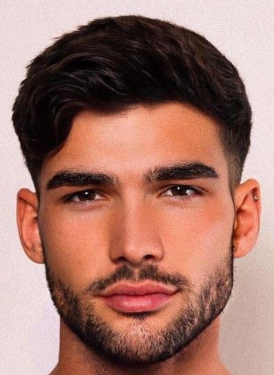 Guys Eyebrows Shapes Men, Spanish Hairstyles Men, Bushy Eyebrows Men, Straight Eyebrows Men, Korean Men Makeup Natural, Soft Features Face Men, Mens Eyebrows Shaping, Thick Eyebrows Men, Gq Aesthetic