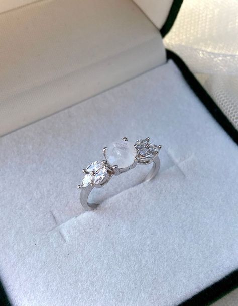 Moonstone Promise Ring, Unique Promise Rings For Her Silver, Engagement Ring Alexandrite, Opal Birthstone Ring, Rainbow Promise, Vintage Emerald Engagement Ring, Unique Bridal Jewelry, Alexandrite Gemstone, Promise Rings Vintage