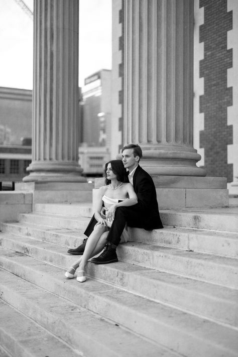 Downtown Wilmington Engagement Photos, Court House Engagement Pictures, Wedding Photography Downtown, Editorial Downtown Engagement Photos, Dallas Photoshoot Locations, Engagement Photos Urban Setting, Engagement Picture Hair, Dallas Photography Locations, Old Building Engagement Photos