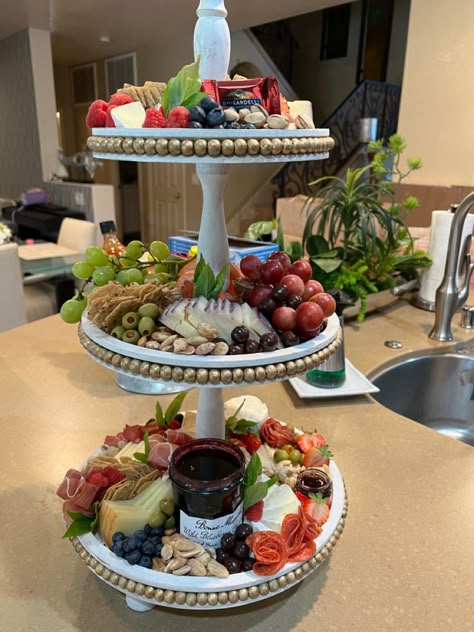 Tiered Tray Appetizers, 3 Tier Charcuterie Board, Charcuterie Tower Ideas, Charcuterie Tower, Appetizer Table Display, Charcuterie Wedding, Wedding Charcuterie, Charcuterie Party, Tea Party Sandwiches