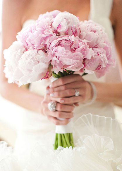 Fragrant pink peony bouquet  (flowers by Lee Forrest Design, photo by: Sara Kauss Photography) Pink Peonies Wedding, Brides Flowers Bouquet, White Peonies Bouquet, Unique Wedding Bouquet, Pink Peonies Bouquet, Simple Wedding Bouquets, Bridal Bouquet Peonies, Peony Bouquet Wedding, Silk Wedding Bouquets