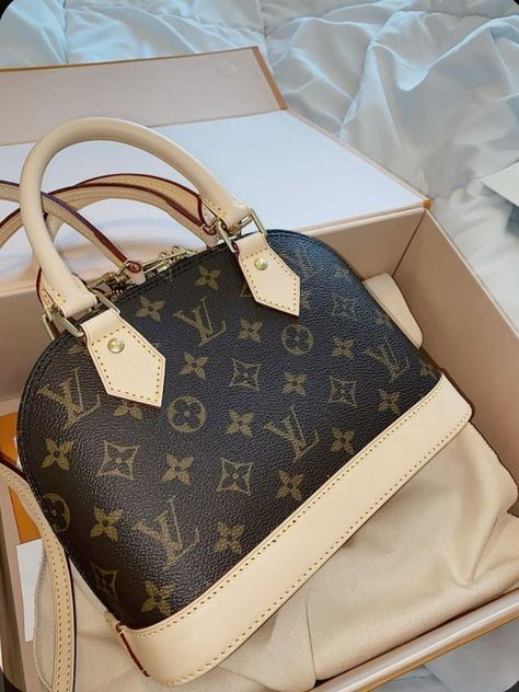 Luis Vuitton Hand Bag, Louvitton Bag, Louis Vuitton Bag Women, Luis Vitton Hand Bag, New Louis Vuitton Handbags 2023, Lui Viton Bag, Louis Viouton Purse, Louise Vuitton Bag, Loiu Vitton Bags