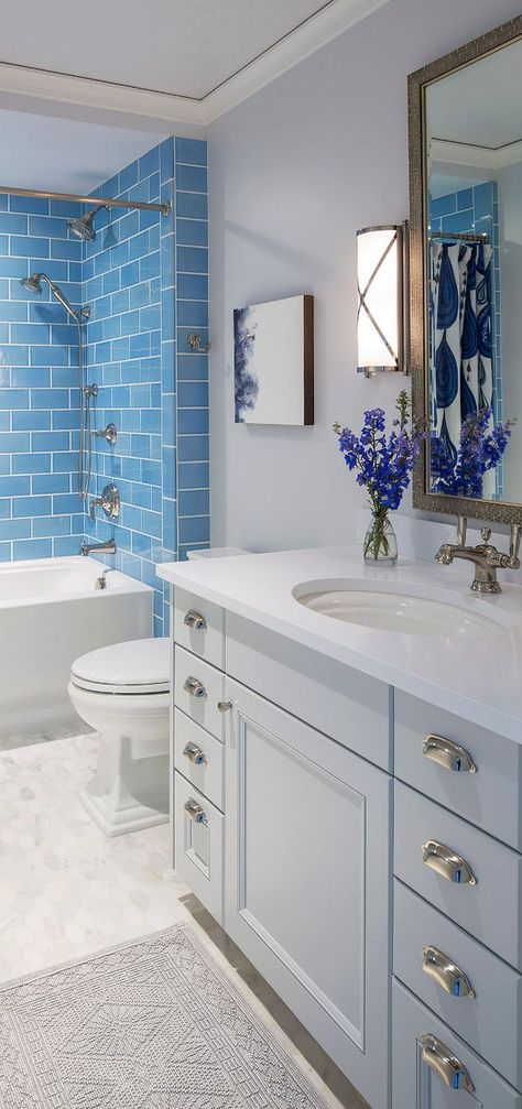 Traditional Coastal Home with Classic White Kitchen Small Bathroom Tile Ideas, Blue Shower Tile, Rustic Bathroom Remodel, Small Bathroom Tiles, Farmhouse Bathroom Remodel, Modern Small Bathrooms, Bathroom Tub Shower, Budget Bathroom Remodel, Classic White Kitchen