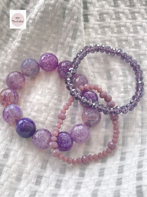 lavender Bracelet Lavender Beaded Bracelet, Lavender Bracelet, Dainty Gold Bracelet, Instagram Collage, Bracelets Diy, Science Facts, Beaded Bracelets Diy, Lavender Color, Cute Jewelry