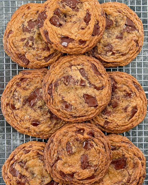 Crispy Chewy Chocolate Chip Cookies Chewy Chocolate Chip Cookie Recipe, Chocolate Chip Cookie Recipe, Chocolate Cookie Recipes, Chewy Chocolate Chip, Chewy Chocolate Chip Cookies, Chip Cookie Recipe, Chocolate Chip Cookie, Cookies Recipes Chocolate Chip, Vegetarian Chocolate