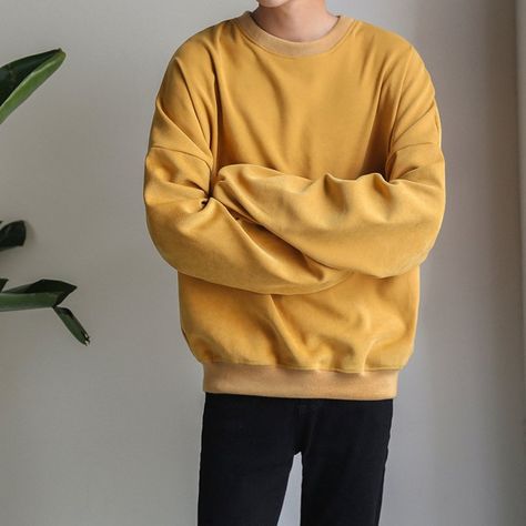 Korean Minimalist Fashion, Yellow Sweater Outfit, Sweater Outfits Men, Harajuku Clothes, Hip Hop Hoodies, Minimalist Fashion Men, Yellow Clothes, Solid Hoodie, Hoodie Aesthetic