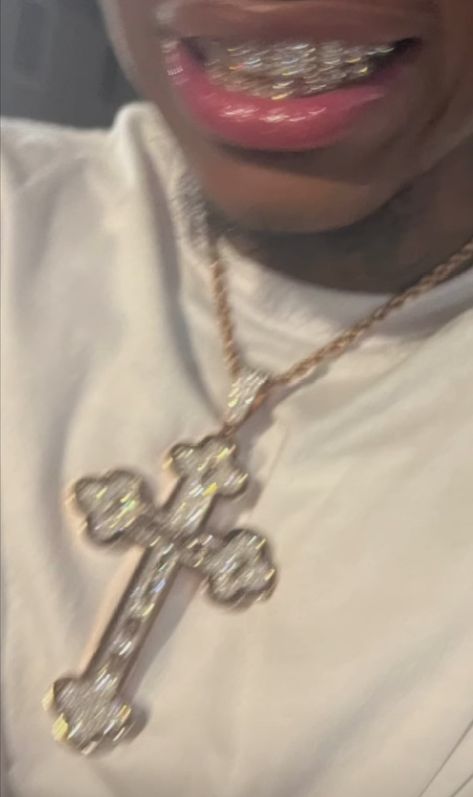 Cross Chain Aesthetic, Chain Aesthetic, Chains Aesthetic, Black Men Fashion Urban, Fire Jewelry, Grunge Jewelry, Gallery Dept, Cross Necklaces, Cross Chain