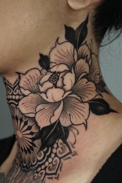 Neck Peony Tattoo, Neck Nape Tattoos Women, Shoulder Peony Tattoo, Floral Throat Tattoo, Traditional Neck Tattoos Women, Ornamental Peony Tattoo, Large Tattoo Cover Up Ideas For Women, Peony Shoulder Cap Tattoo, Peony Neck Tattoo