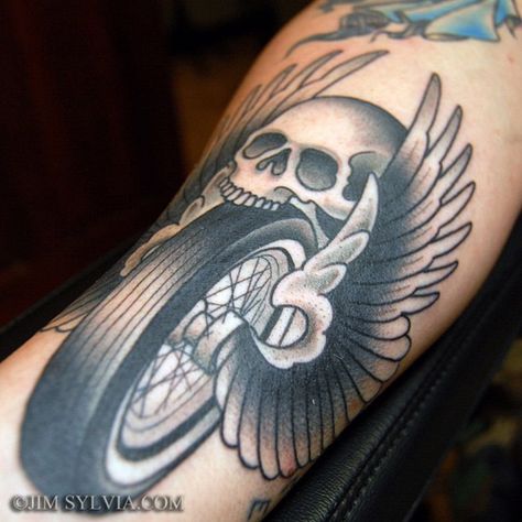 Clean and simple motorcycle tattoo, possibly center piece for chest Motorcycle Wheel Tattoo, Simple Motorcycle, Harley Tattoo, Biker Tattoo, Harley Tattoos, Wheel Tattoo, Motorcycle Tattoo, Motor Tattoo, Skull Motorcycle