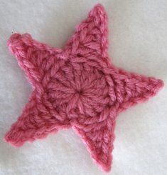 Crocheted Star, Crochet Appliqué, Crochet Star Patterns, Ocean Stuff, Diy Tricot, Crochet Embellishments, Amigurumi Minta, Baby Theme, Crochet Star