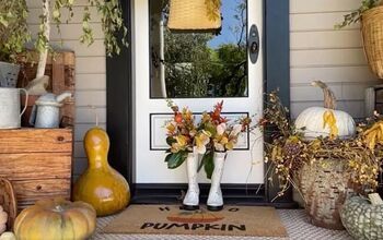 Easy and Quick Outdoor fall decorations you can make with dollar tree plastic pumpkins. Decorate your pathway, garden or front deck with these concrete jack o lanterns. #falldecor #pumpkin #concrete Wine Barrel Planter, Centerpiece Diy, Pumpkin Planter, Diy Fall Decor, Fall Centerpieces, Planter Project, Plastic Pumpkins, Fall Flower Arrangements, Barrel Planter