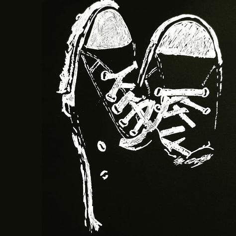 Trainers converse art white gel pen black paper Converse Art, Trainers Converse, Gel Pen Drawings, Gel Pen Art, Rich Person, Seni Mural, Scratchboard Art, Black Paper Drawing, Regular People