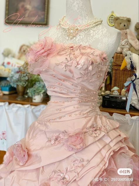 Pink Debut Dress, Pink Puffy Dresses, Quincera Dress, Pink Poofy Dress, Ball Room Dress, Gyaru Dress, Quinceañera Dresses, Quinceanera Dresses Gold, Dream Prom Dress