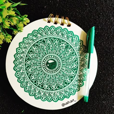 Easy mandala. Green mandala. Easy pattern mandala. Beginner mandala. Mandala Art Circle Design, Circle Mandala Drawing, Dairy Drawing, Mandala Beginner, Circle Mandala Design, Mandala Drawing For Beginners, Green Mandala Art, Beginner Mandala, Clock Mandala