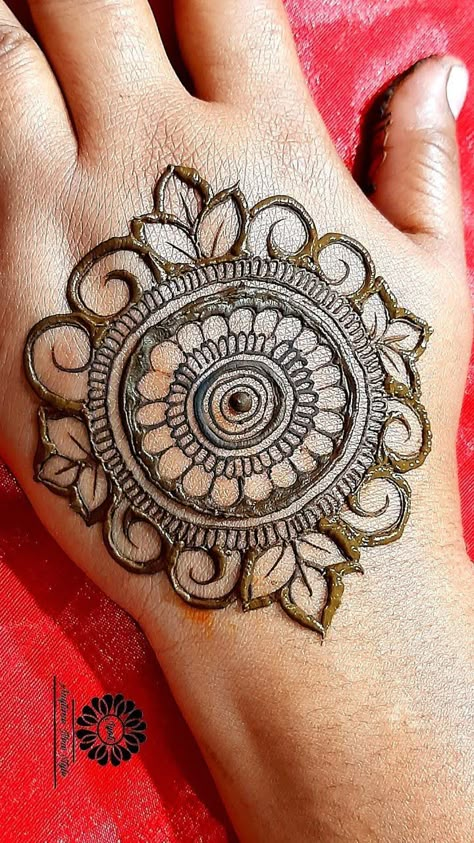 Mandala Art Mehendi Design, Mandala Mehendi Designs, Mandala Mehendi, Mandala Mehndi Design, Round Mehndi Design, Hospital Admit, Short Mehndi Design, Mehedi Design, Simple Mehendi Designs